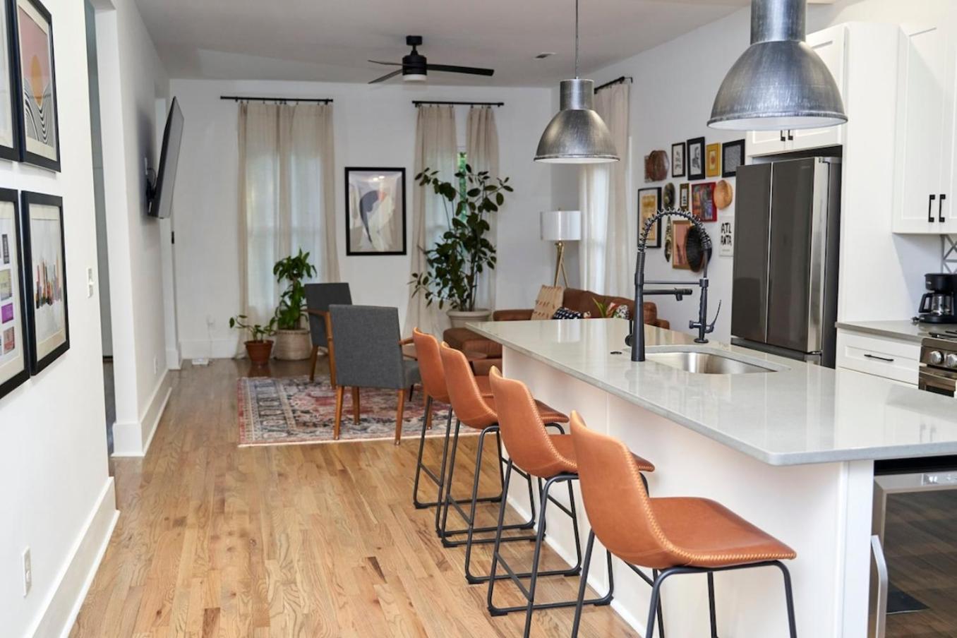 Spacious Retreat Near Downtown, Atl Атланта Екстериор снимка