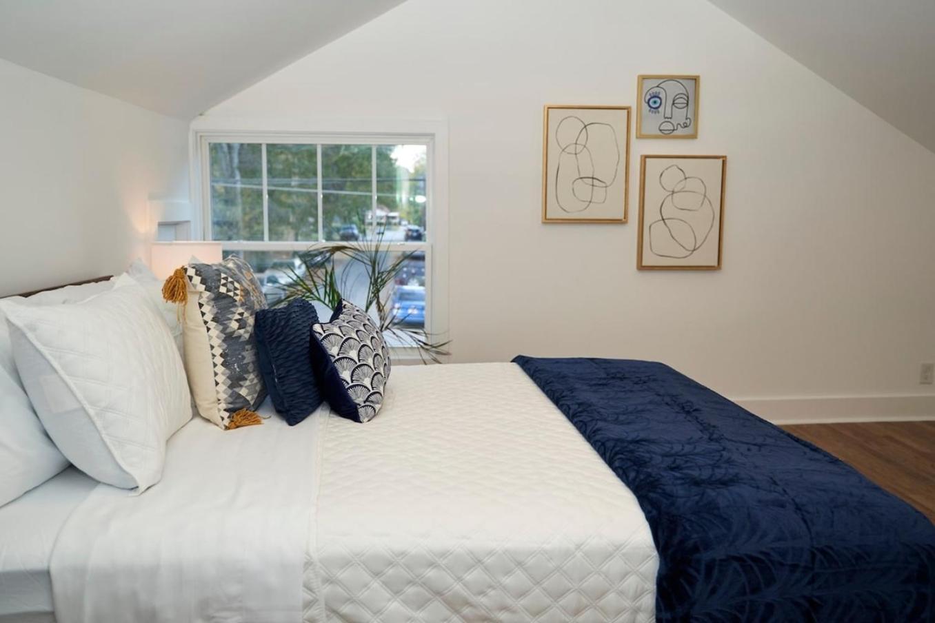 Spacious Retreat Near Downtown, Atl Атланта Екстериор снимка